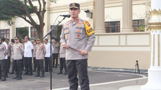 Irjen Pol Rusdi Hartono Ajak Personel Tingkatkan Kepercayaan Masyarakat